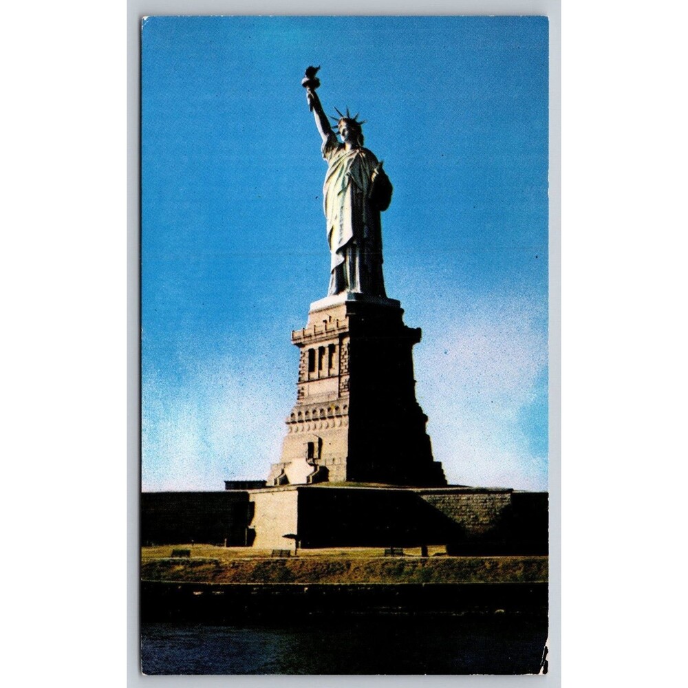 Vintage Statue of Liberty Postcard Progressive Publications K1 Bedlows Island